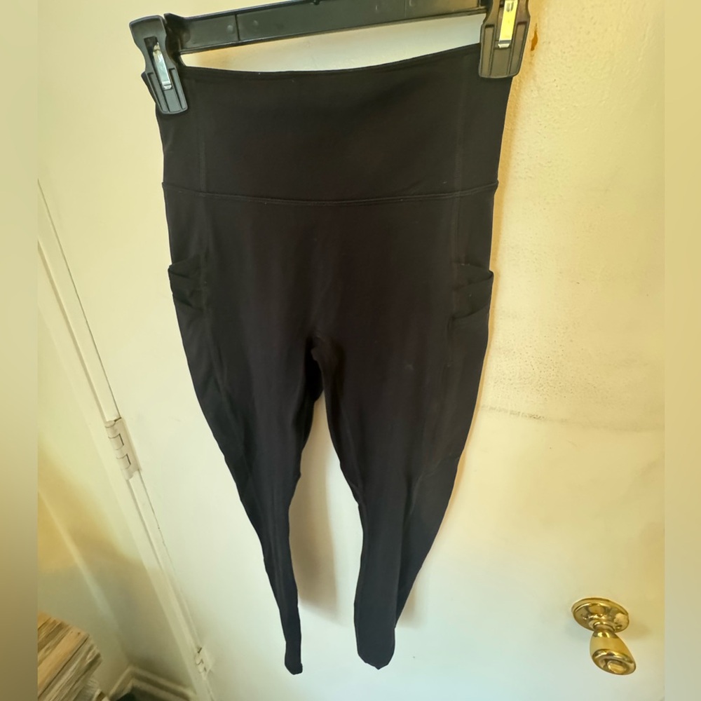 Fabletics Motion365 Black High-Waist Leggings – Women’s Size S